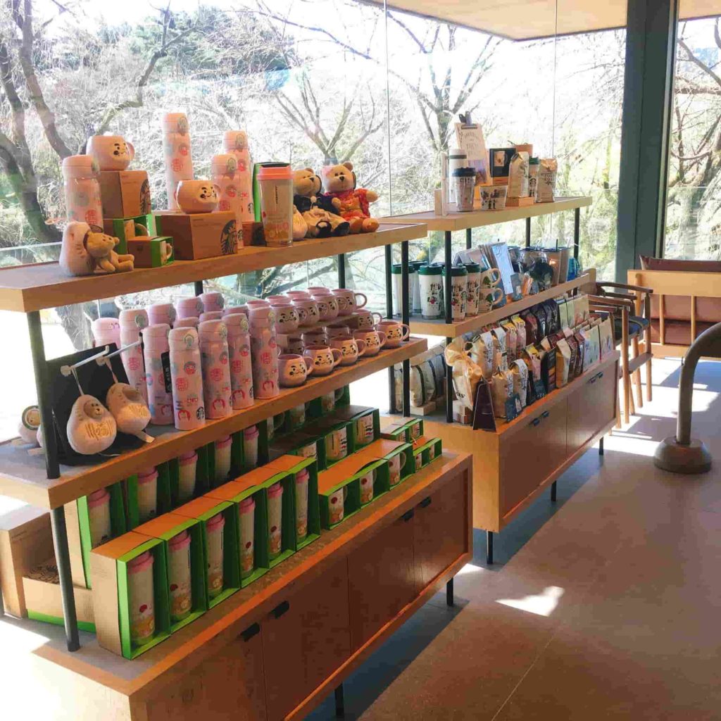 スタバの店内の売り場
